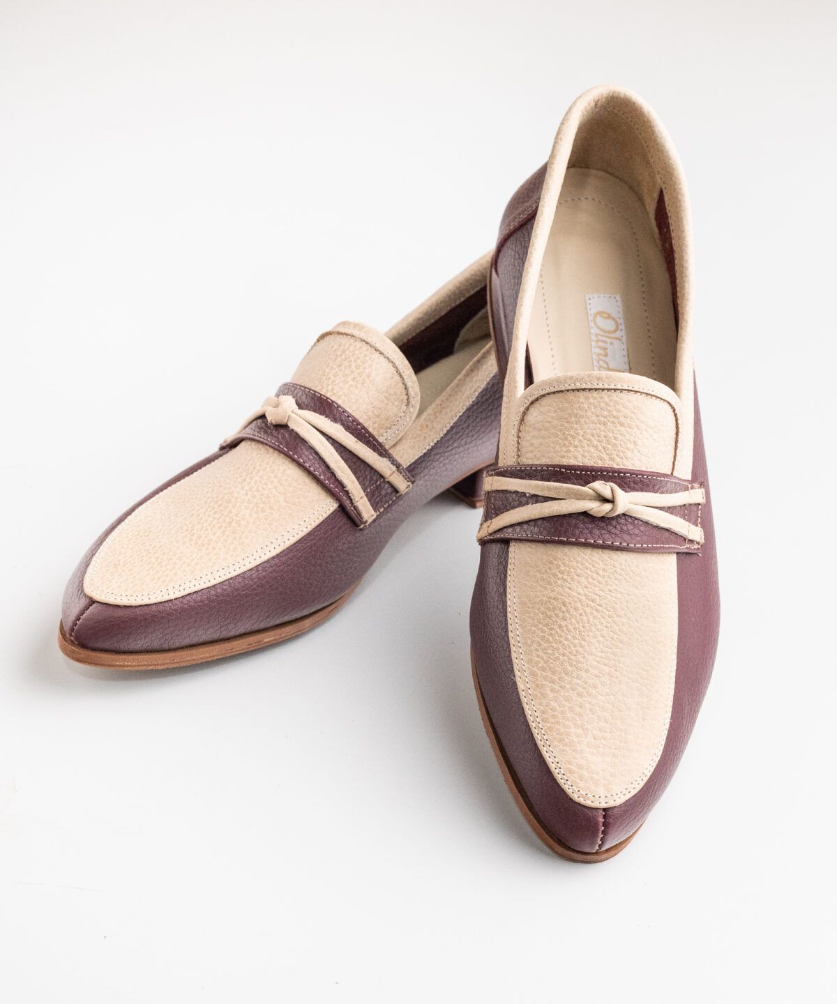 mocasin bordo