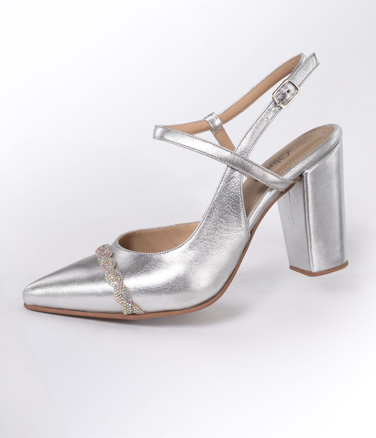 Chanel cuero plata con Strass en capellada taco 8 grueso 4072 Gs 498