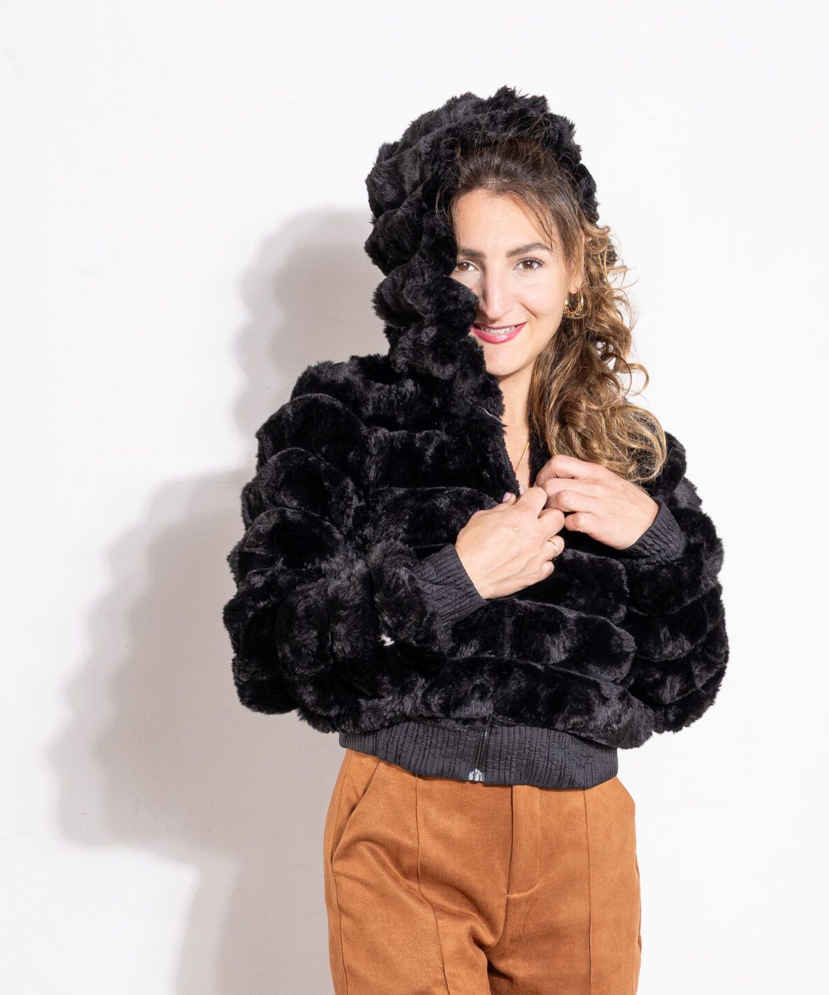Campera Puffer Piel Negro Con Capucha