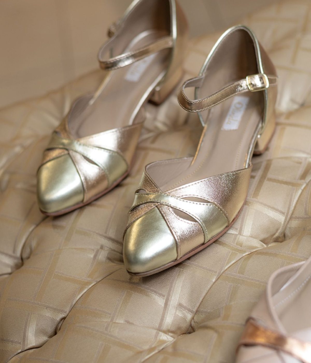 stiletto-dorado-foto